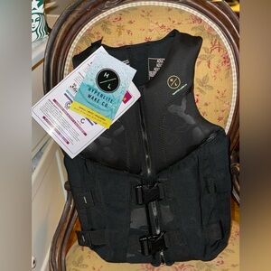 Hyperlite Wake Co Life Vest Adult Small Size